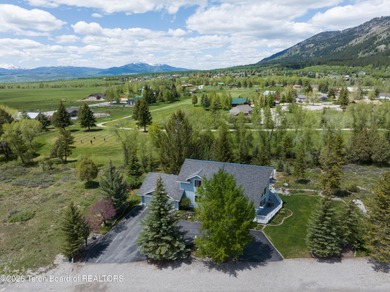 BRAND NEW ROOF. Spacious residence bordering the #7 hole at - photo 4