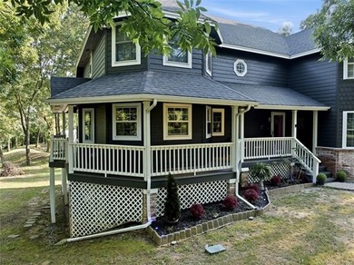 Welcome to this exceptional custom-built home offering a - photo 4