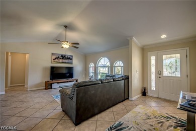 Welcome to your private oasis in SW Cape Coral! This beautifully - photo 4