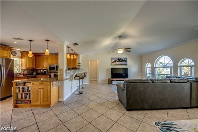 Welcome to your private oasis in SW Cape Coral! This beautifully - photo 7