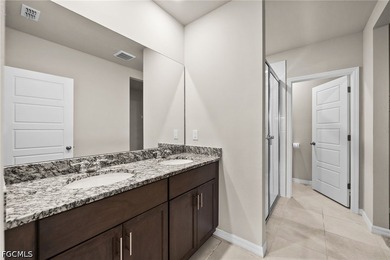 SHORT SALE APPROVED! HIGHLY MOTIVATED SELLER! Will entertain all - photo 14