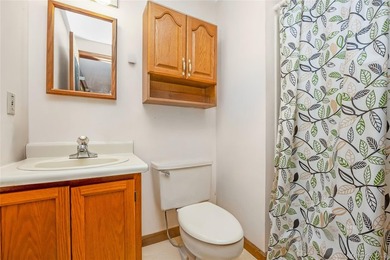 Beautiful prefab Ranch built in 1990, situated on a quiet - photo 15