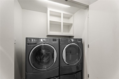 Welcome to Clamshell Cottage, a beautifully designed and fully - photo 17