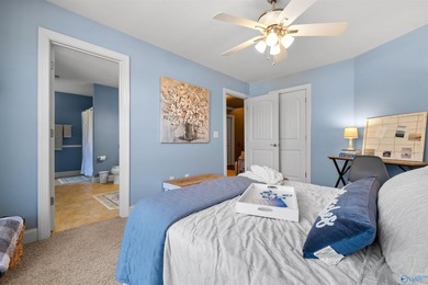 Welcome to your sanctuary in The Bend subdivision. Tucked away - photo 18