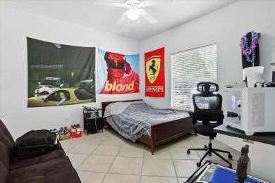 Largest single family attached home on the market. This 5 - photo 20