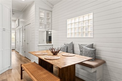 Welcome to Clamshell Cottage, a beautifully designed and fully - photo 24