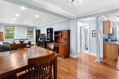 Spacious, well maintained, and move in ready 1 Bed 1 Bath unit - photo 5