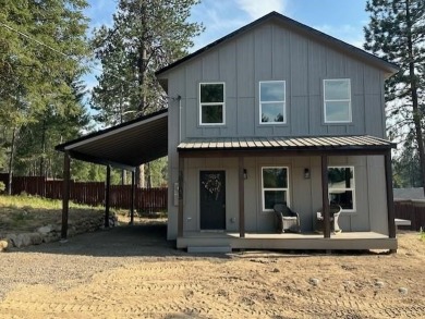 Lake Home For Sale in Elk, Washington