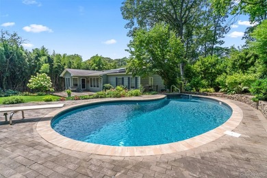 24 Preston St Be charmed by this hidden gem surrounded by - photo 1