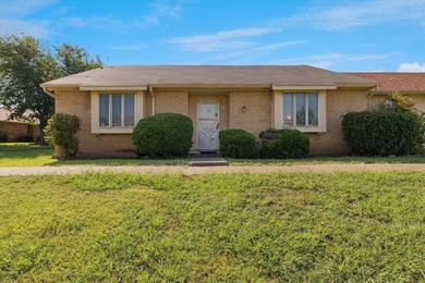 Mountain Creek Lake Home For Sale in Grand Prairie Texas