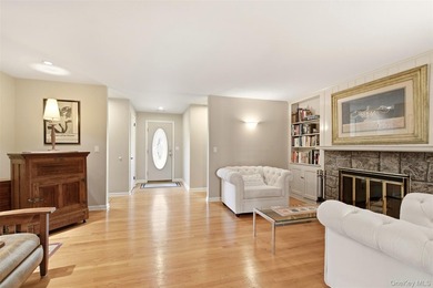 24 Preston St Be charmed by this hidden gem surrounded by - photo 4