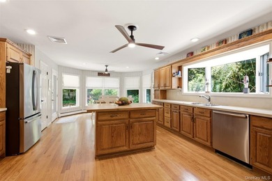 24 Preston St Be charmed by this hidden gem surrounded by - photo 9