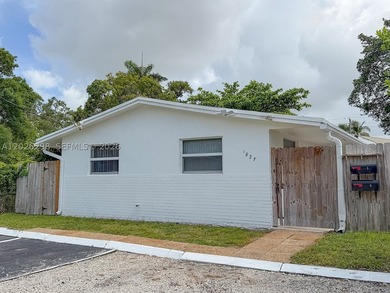Renovated duplex in Fort Lauderdale's coveted River Oaks - photo 3