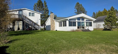 Heart of Les Cheneaux! Immaculate waterfront home on Snows - photo 1