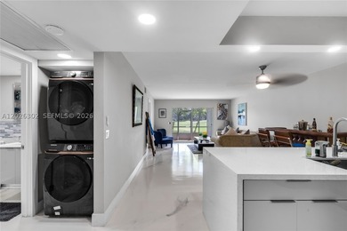 Beautiful! Completely remodeled 2 bed/2 bath first floor condo - photo 3