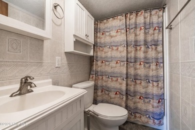 Move-in ready coastal property with privacy that's hard to find - photo 36