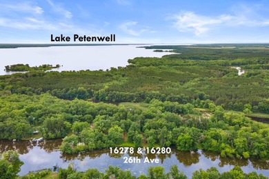 Turn Key Wisconsin River/Lake Petenwell waterfront cabin in a - photo 5