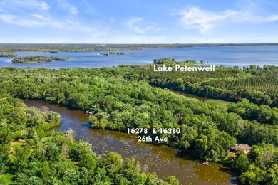 Turn Key Wisconsin River/Lake Petenwell waterfront cabin in a - photo 7