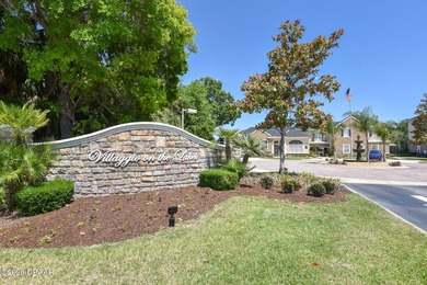 Welcome to this beautifully maintained 2-bedroom, 2-bathroom - photo 4