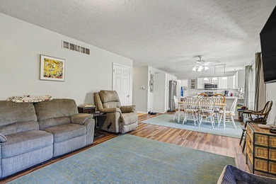 Experience the perfect blend of country charm and natural beauty - photo 10