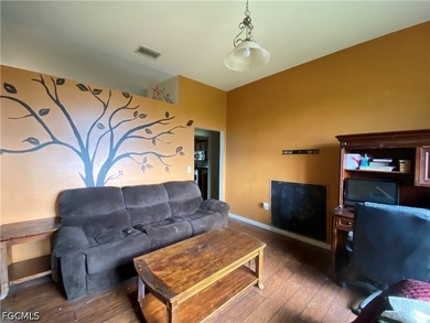 A great opportunity in highly desirable Northwest Cape Coral! - photo 3