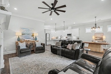 Welcome to luxury living in Waterway Palms Plantation, one of - photo 13