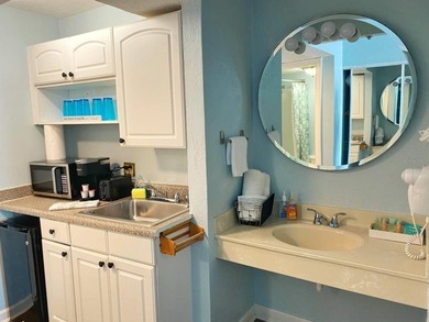 MOTIVATED SELLER - Located in the highly desirable Fountains - photo 14