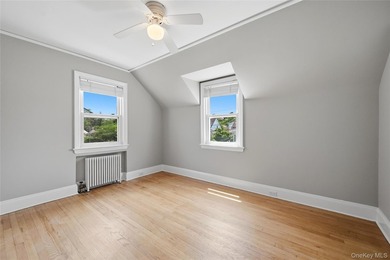 Welcome home to this classic 3-bedroom, 1.5 bathroom Colonial - photo 16