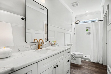 Welcome to luxury living in Waterway Palms Plantation, one of - photo 28