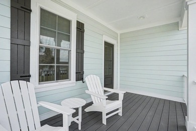 Welcome to luxury living in Waterway Palms Plantation, one of - photo 37