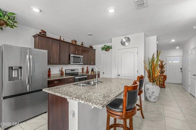 Welcome to 57 Bella Lago, a beautifully designed DR Horton - photo 8