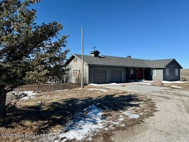 Lake Home For Sale in Pinedale, Wyoming