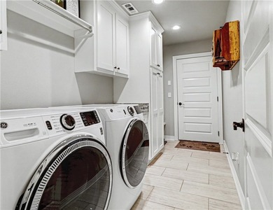 This immaculate 4 bedroom, 3 bath home has room for everything - photo 42
