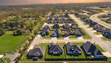 This immaculate 4 bedroom, 3 bath home has room for everything - photo 44