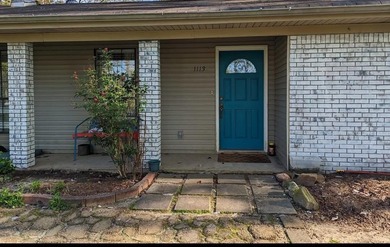 STUNNING PRIVATE ESTATE ON 10 ACRES IN MOOREVILLE SCHOOL - photo 2