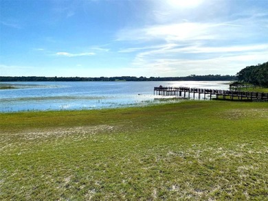 BEAUTIFUL WATERFRONT HOMESITE. Build your dream home on this .64 - photo 3