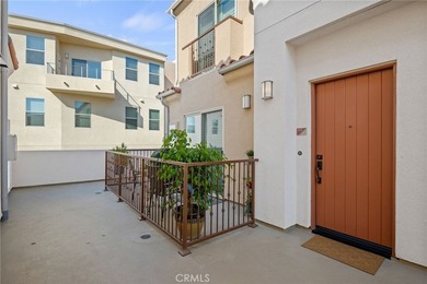 44 Coronado Street #202 | Ventura, CA Modern Coastal Living in - photo 3