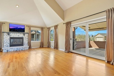 This fabulous paired home located in The Meadows neighborhood in - photo 5