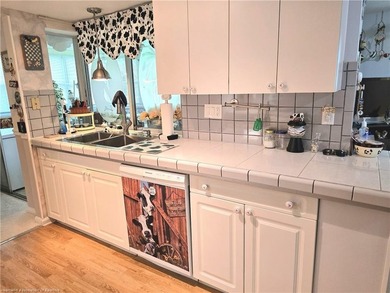 Additional listing photo 4