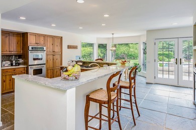 Located on a quiet cul-de-sac south of the highway in Wainscott - photo 11