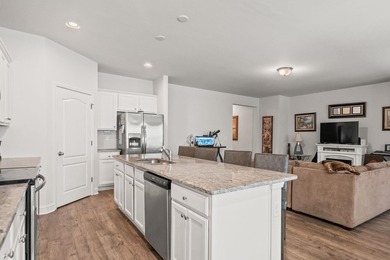 Back on the market due to no fault of the seller! Welcome to - photo 14