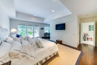 Located on a quiet cul-de-sac south of the highway in Wainscott - photo 15