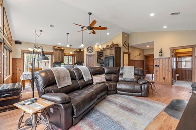 Custom built south facing energy efficient, single level 1,836 - photo 15