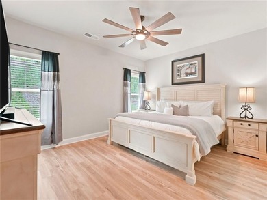 Sophistication meets the relaxed charm of lake living. This - photo 17