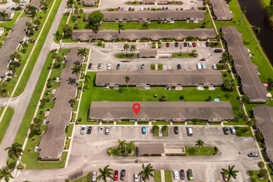 Charming and move-in ready 2-bedroom, 2-bath villa located in - photo 21