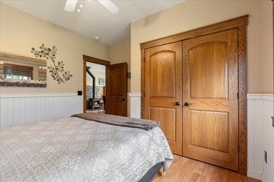 Custom built south facing energy efficient, single level 1,836 - photo 24