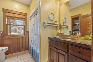 Custom built south facing energy efficient, single level 1,836 - photo 25