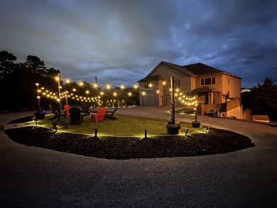 Luxury Castle Estate | High-Capacity Vacation Rental - photo 5