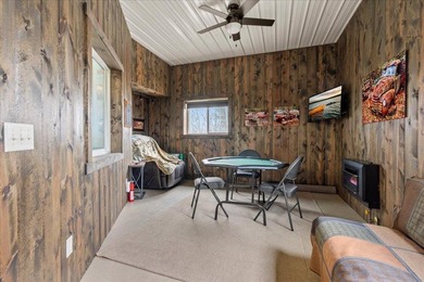 Custom built south facing energy efficient, single level 1,836 - photo 35