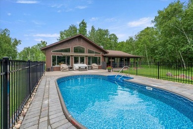 Custom built south facing energy efficient, single level 1,836 - photo 38